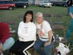 Stef&Sherri.jpg (75797 bytes)